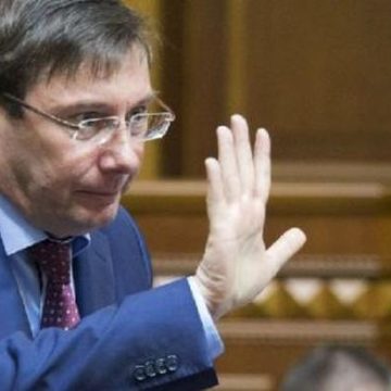 Правая рука Луценко угрожает журналистам судом