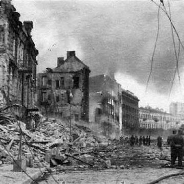 Операція Вогняний смерч: Як радянська влада знищувала Київ