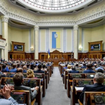 Миллионеры с квартирами в Киеве: 172 нардепа получили компенсацию за жилье