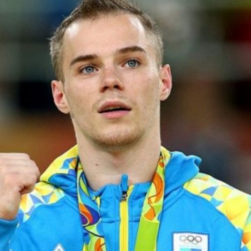 Украинский гимнаст Верняев стал вице-чемпионом мира