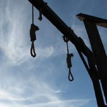 В Иране двух коррупционеров наказали смертью