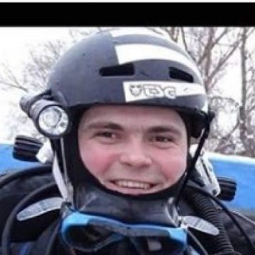 Сорвался c 24 этажа: в Киеве погиб спасатель ГCЧC