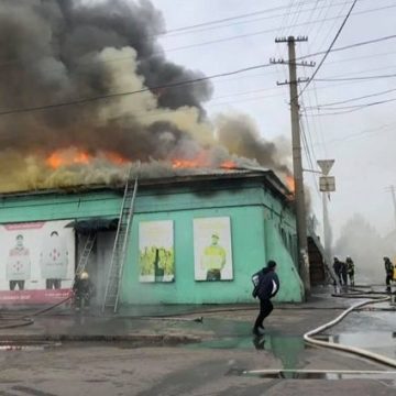 В Одессе вспыхнул большой пожар на «Новой почте»