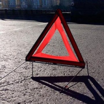 В Киеве машина сбила пенсионерку, которая внезапно выбежала на дорогу