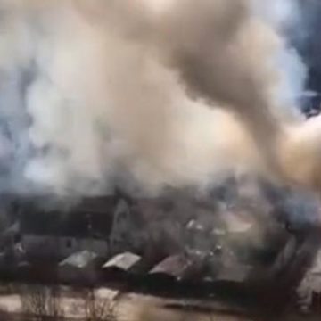 Пожар в Киеве: сгорели два жилых дома на Новобеличах