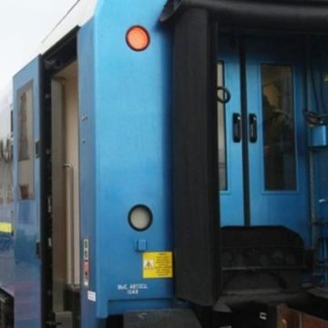 В Ивано-Франковской области пьяный пассажир на ходу выпал из поезда