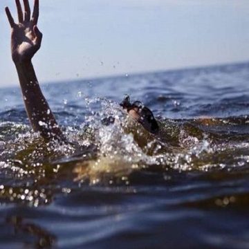 В Запорожской области возле дома отдыха в море обнаружили труп мальчика