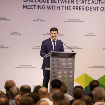 Коломойский предложил Зеленскому помощь в восстановлении Донбасса