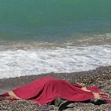 С гирей на шее: в Крыму на берег моря вынесло тело крымского татарина