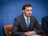 Кабмин Украины против ретроспективного пересмотра правил по «зеленым» тарифам и ищет компромисс с инвесторами — премьер