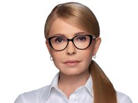 Тимошенко: Президент знает, что вся страна против продажи земли, и идет против воли людей