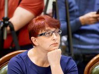 Рада лишила права участвовать в пяти пленарных заседаниях Третьякову, но отказалась лишать права Геращенко