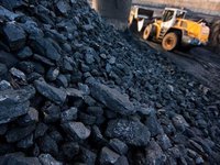 Украина увеличила запасы угля на 100 тыс. тонн и продолжит наращивать их примерно на 300 тыс. тонн в месяц — премьер